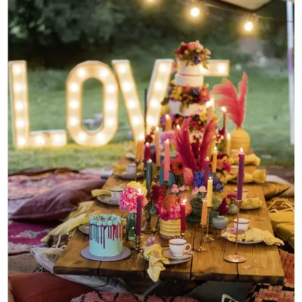festival, Kunterbunte Festivalhochzeit